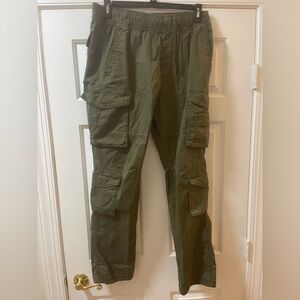 Hollister Men's Green Cargo Pants